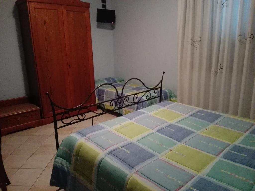 Hotel Ponte San Vittorino アッシジ エクステリア 写真