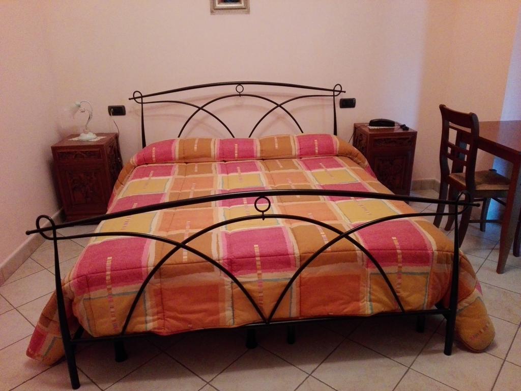 Hotel Ponte San Vittorino アッシジ エクステリア 写真