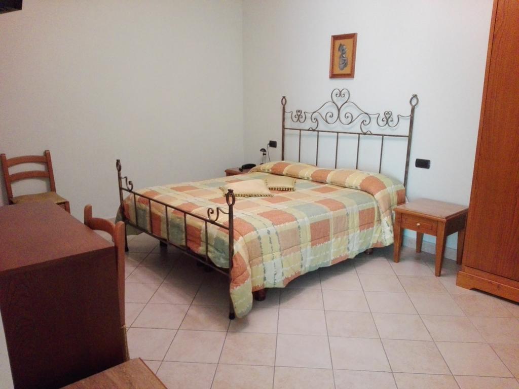 Hotel Ponte San Vittorino アッシジ エクステリア 写真
