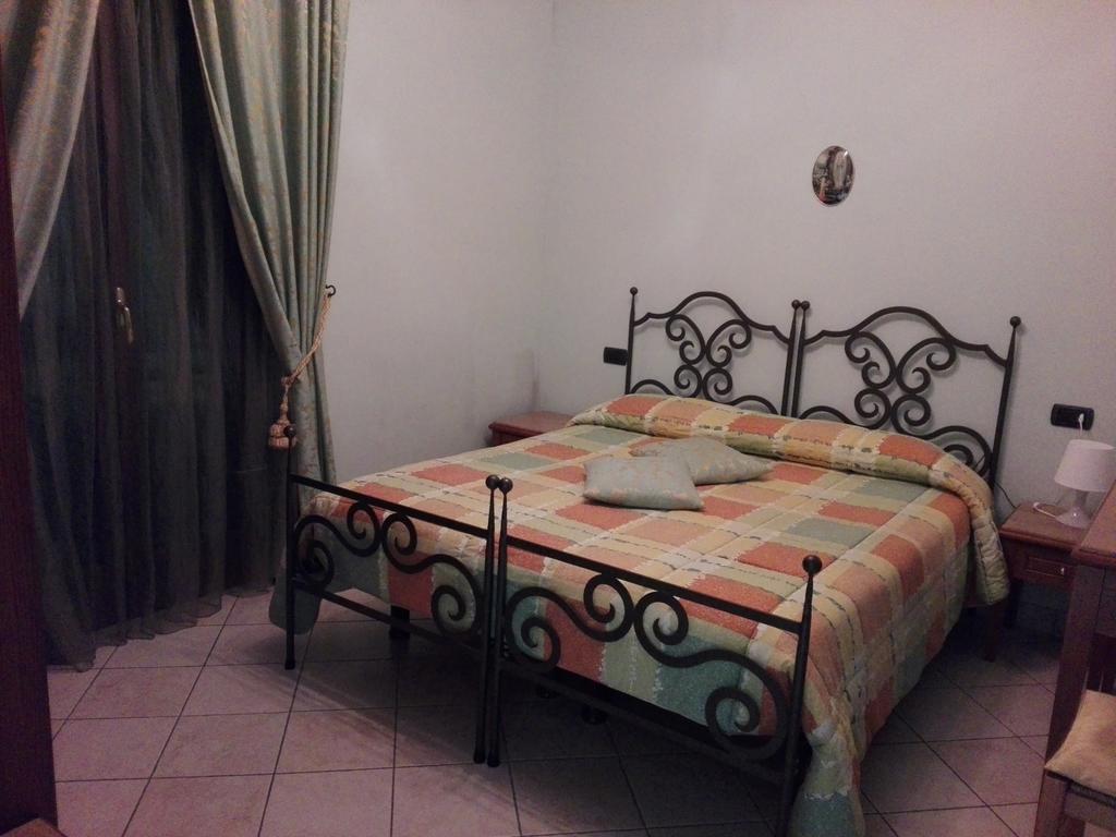 Hotel Ponte San Vittorino アッシジ エクステリア 写真