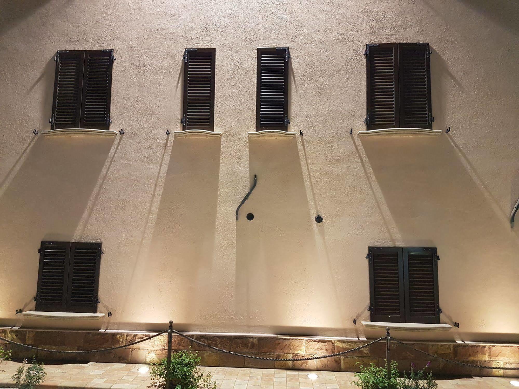 Hotel Ponte San Vittorino アッシジ エクステリア 写真