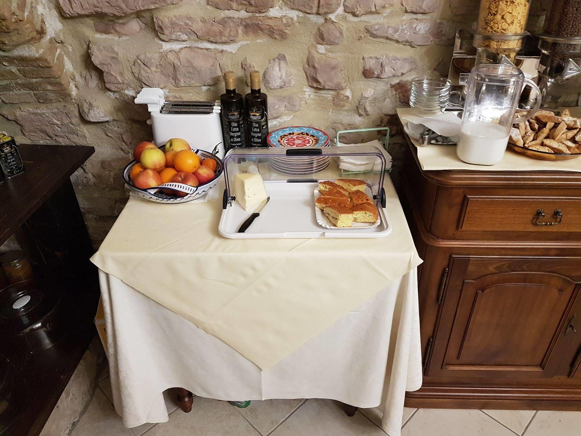 Hotel Ponte San Vittorino アッシジ エクステリア 写真